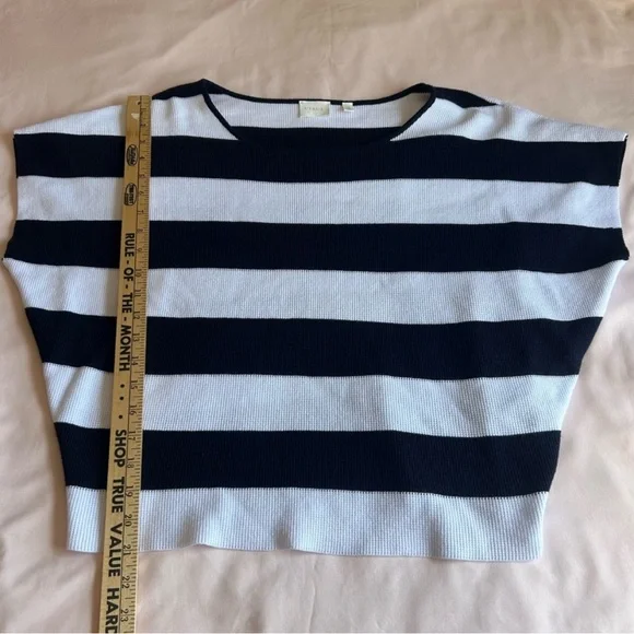 CYRUS Navy & White Striped Knit Top – Size Medium - Picture 6 of 7